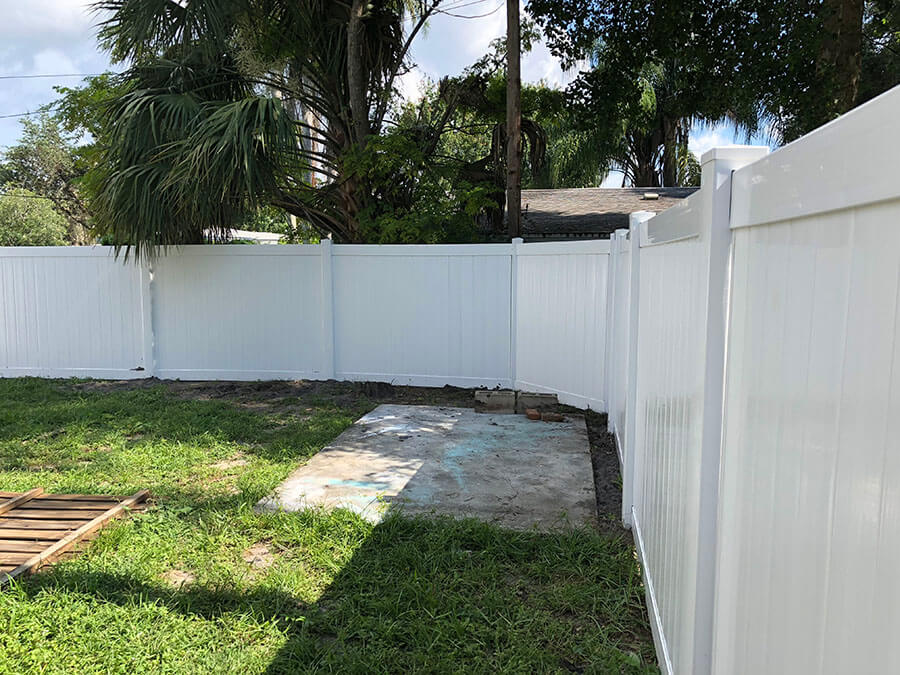 Fencing Services in Tampa & Pinellas County | Vinyl Fences in Florida